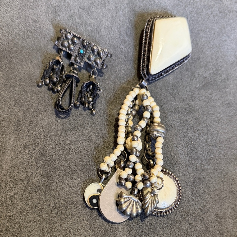 Set of 2 Rustic Brooches